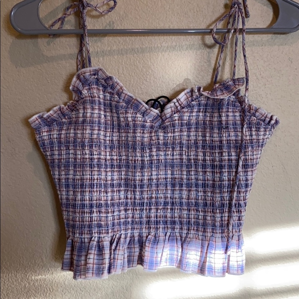 Ruffle crop tank top